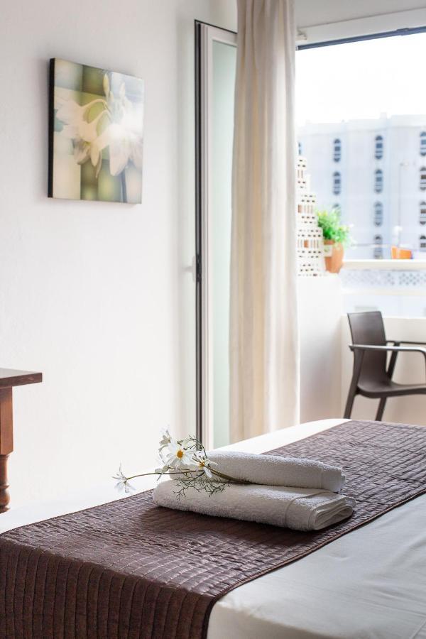 Hostal Yebisah 산타 에우랄리아 데 리오 외부 사진