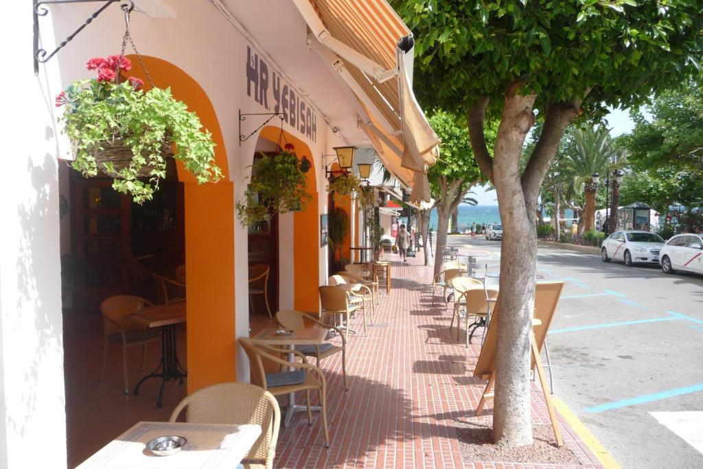 Hostal Yebisah 산타 에우랄리아 데 리오 외부 사진