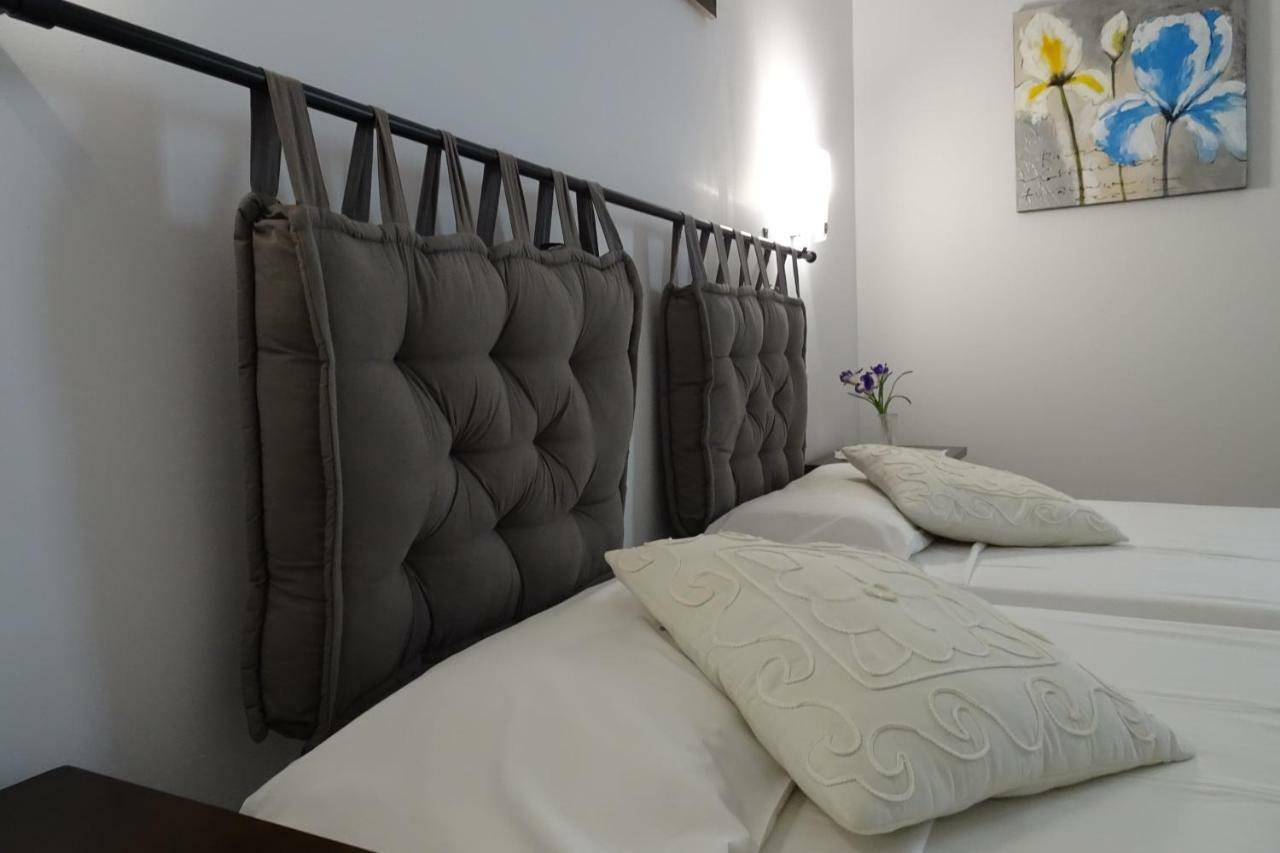 Hostal Yebisah 산타 에우랄리아 데 리오 외부 사진